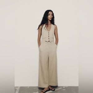 NWT Sleeveless linen blend jumpsuit. Size small